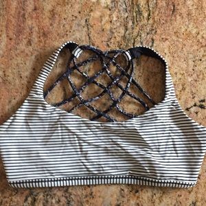Lululemon sports bra